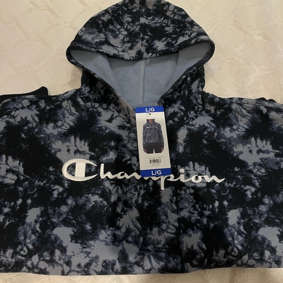 Champion Hoodie (NWT) - Picture 2 of 2